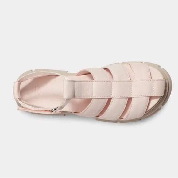 UGG Ashton Strappy Rosy Beige Platform
Gladiator Sandals - Picture 5 of 14